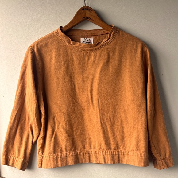 Me & Arrow Crew Neck Pullover Tan Flannel Top, S - Picture 4 of 8